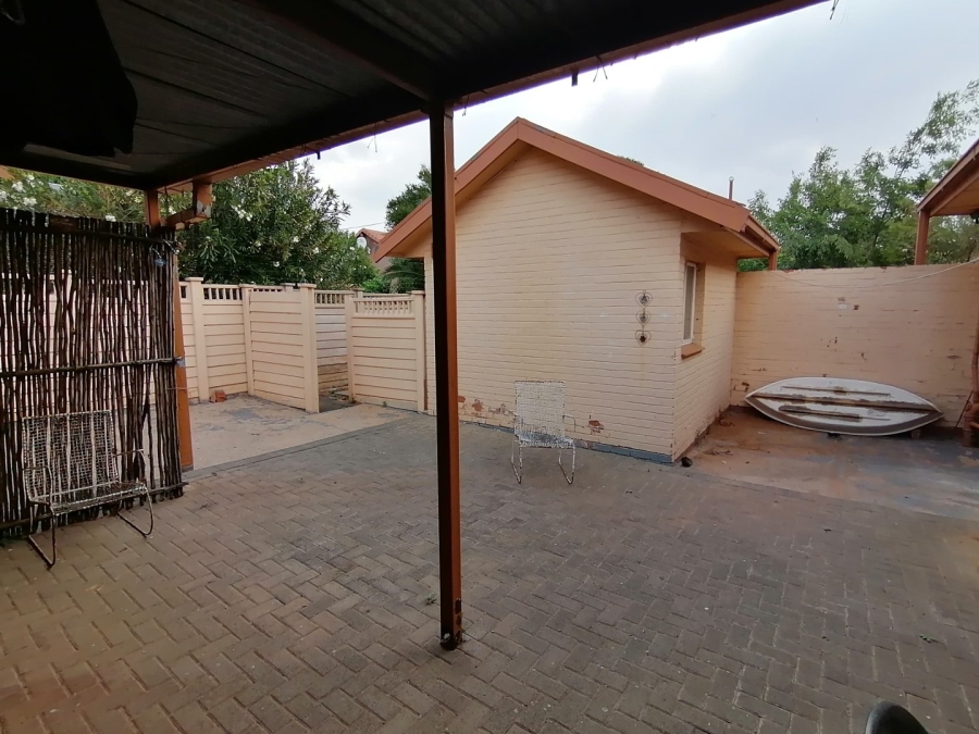 4 Bedroom Property for Sale in Fleurdal Free State